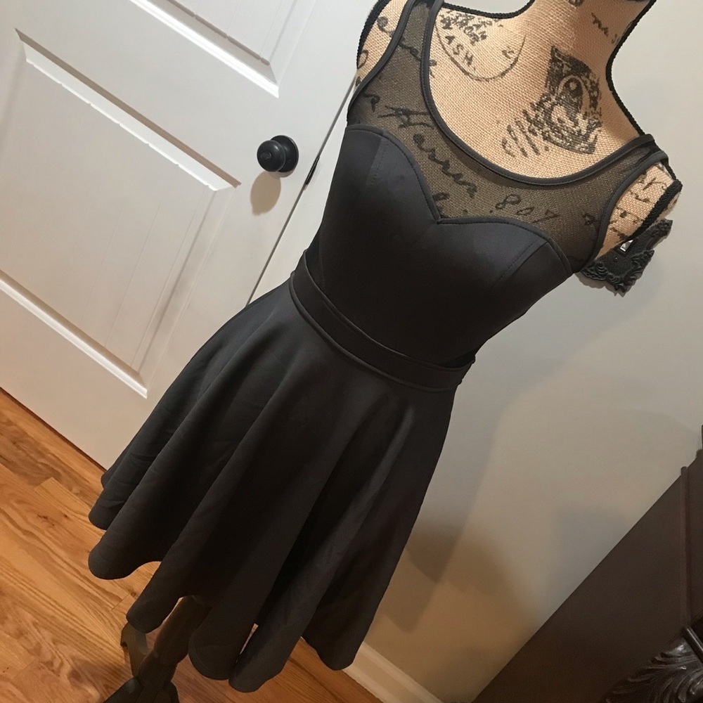 ▪️Little Black Dress